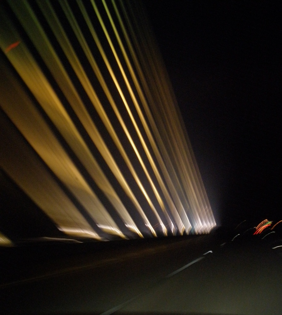 Bridge lIghts at night by kdrinkie