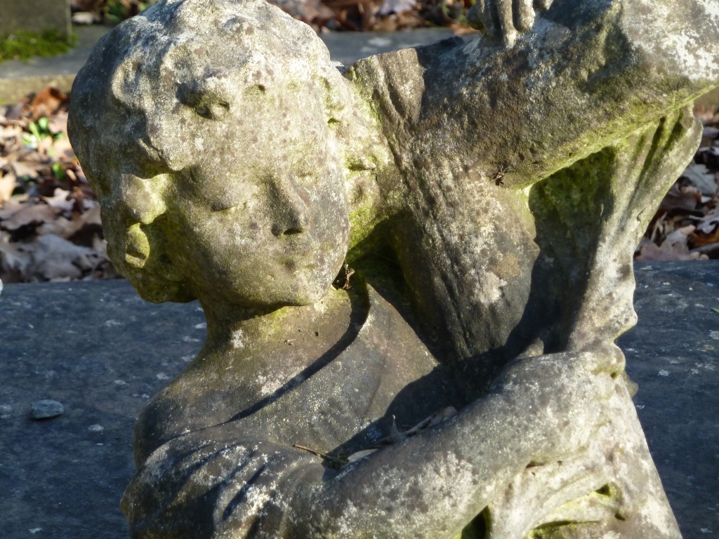 Sculpture by dulciknit