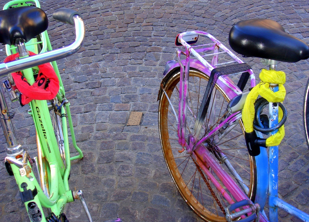 Colourful bikes by haagjes