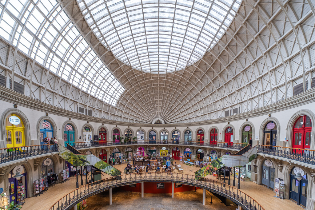 Corn Exchange Building by lumpiniman