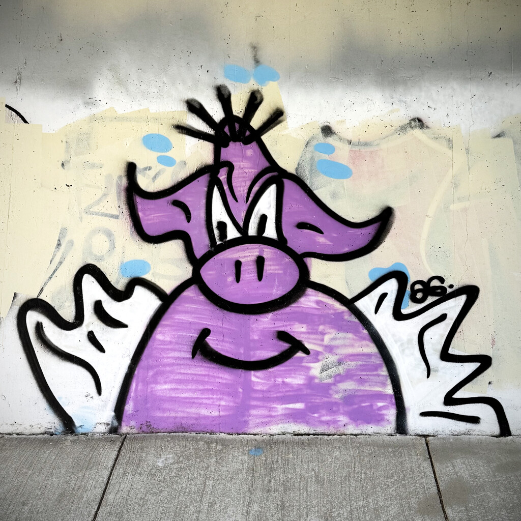 Flying Pig Graffiti by yogiw