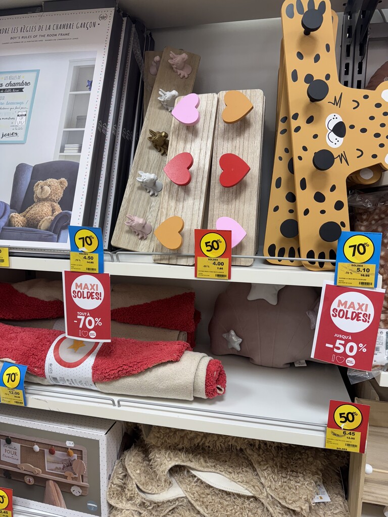 Hearts on sales.  by cocobella