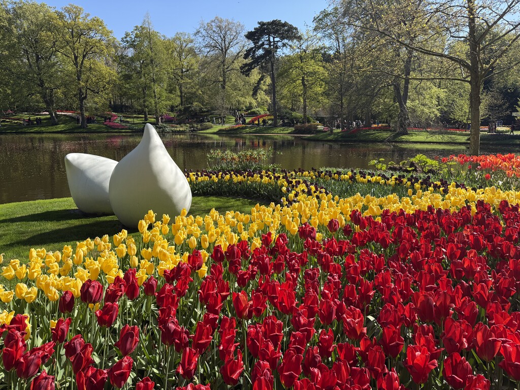 Keukenhof Gardens by redy4et