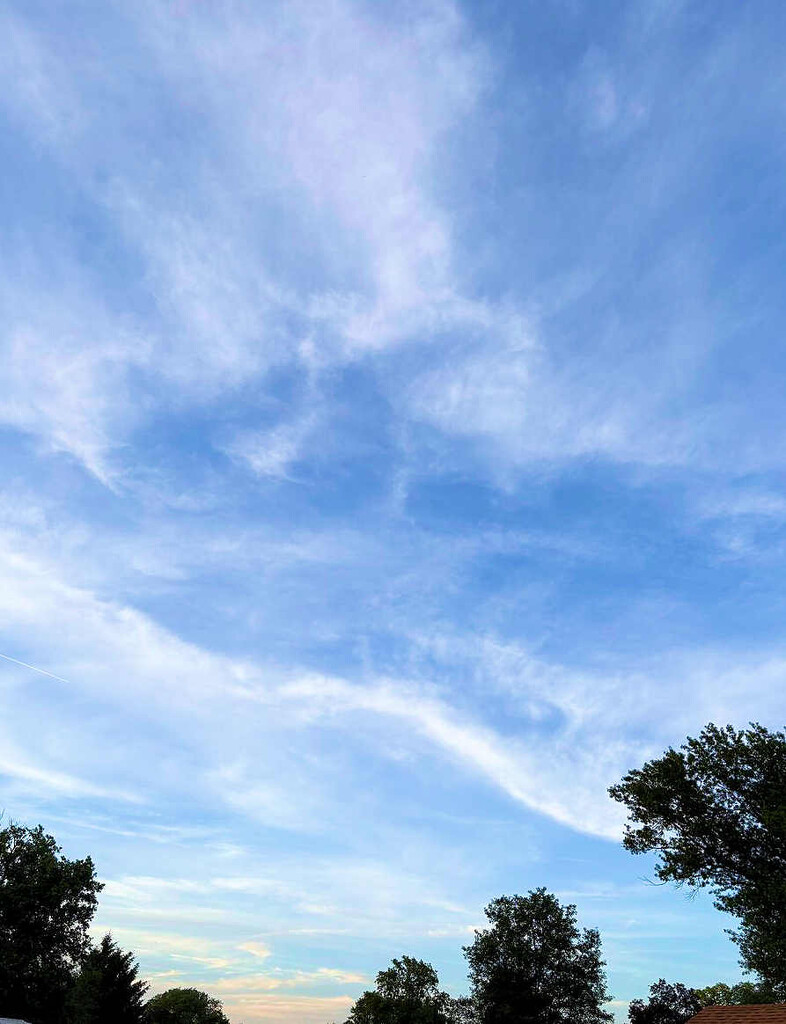 Sky day 2 by omabluebird