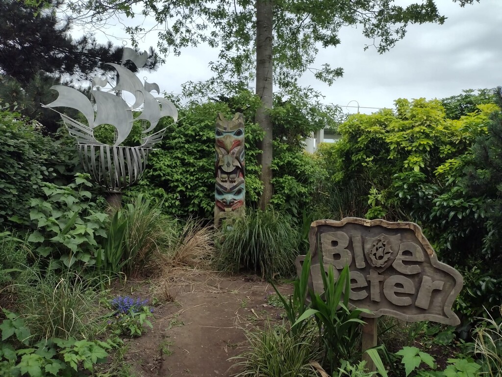 Blue Peter Garden by aimeebarr
